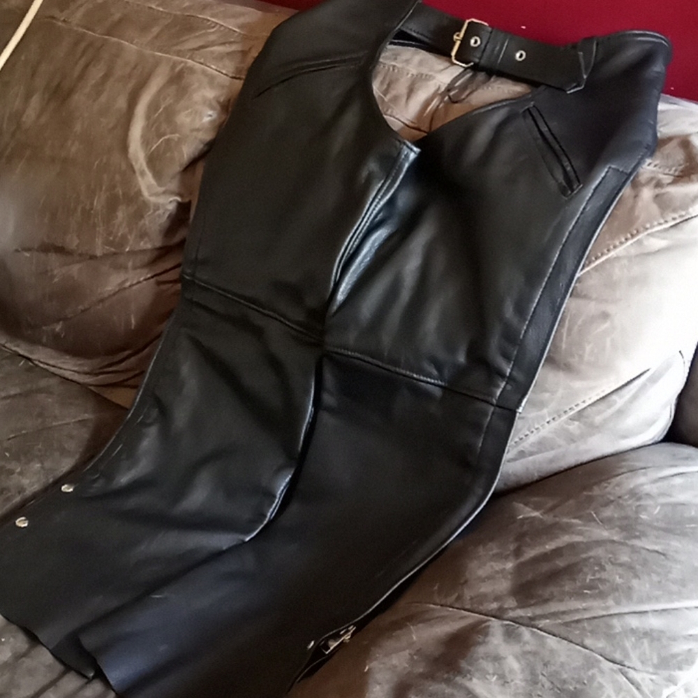 Leather riding chaps